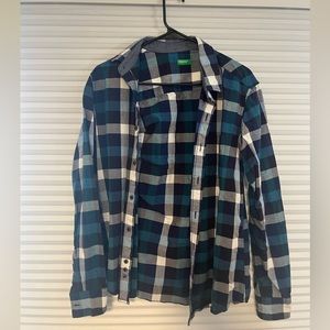 United Colors of Benneton L (Large) Men’s Button Down Shirt
New, never worn.